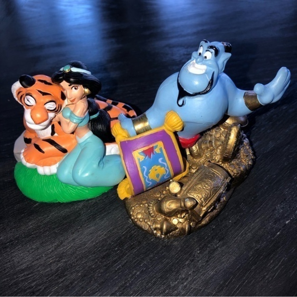 Vintage Disney Lil Classics Jasmine and Genie Figurines